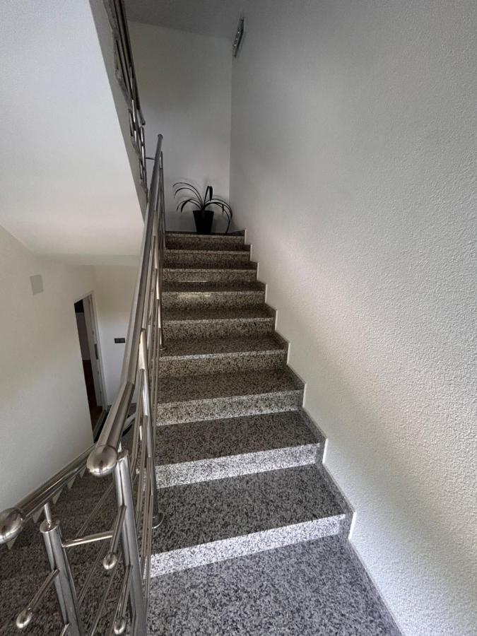 Apartmani Ana&Vesna Karlovac Buitenkant foto